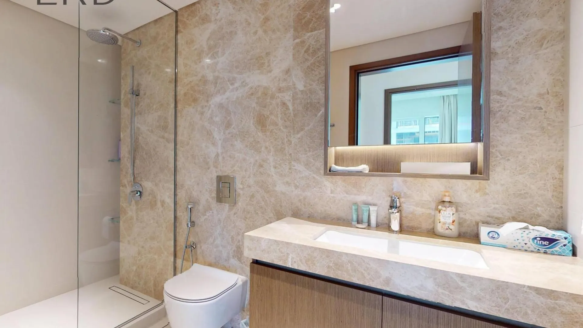 Waterfront 1 Bedroom Apartment - Private Beach - Emaar Beachfront Dubai